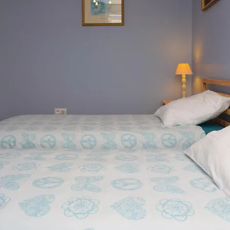 Dom wakacyjny 2 Bedroom Cozy In Bocage Le Bény-Bocage
