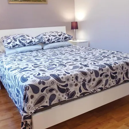 2 Bedroom Cozy In Bocage Le Bény-Bocage